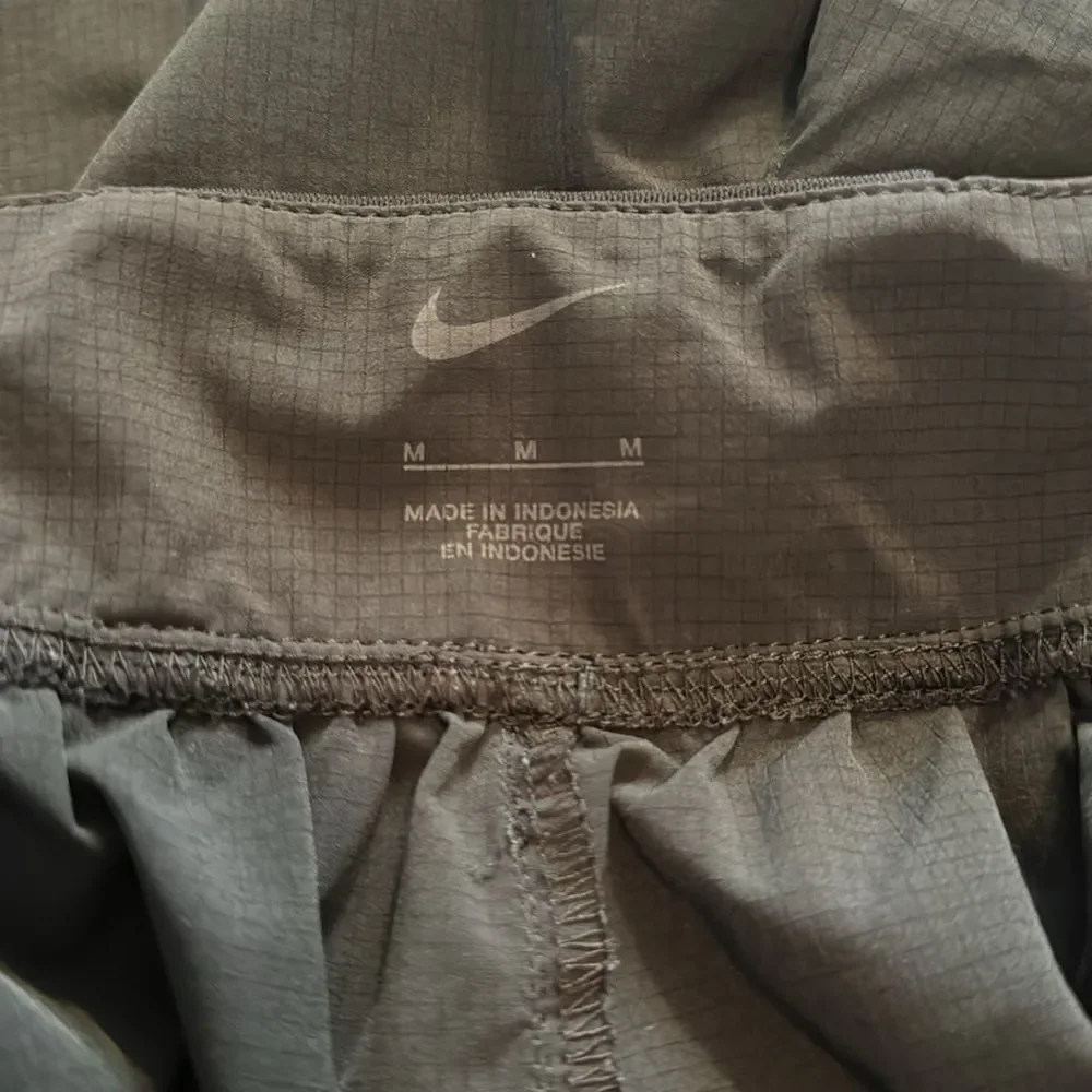 Nike Womens Dri Fit Running Division Tempo Luxe Black Athletic Short